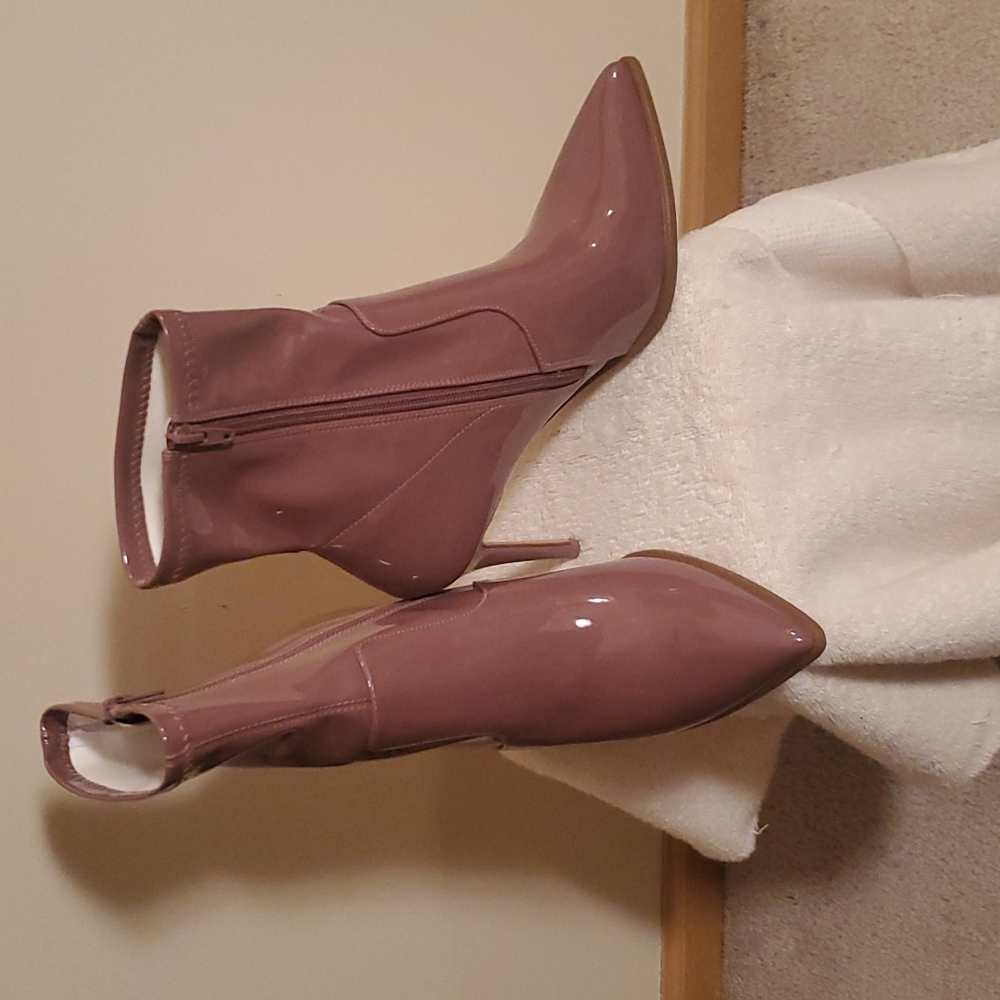 Steve Madden Patent Leather Boots